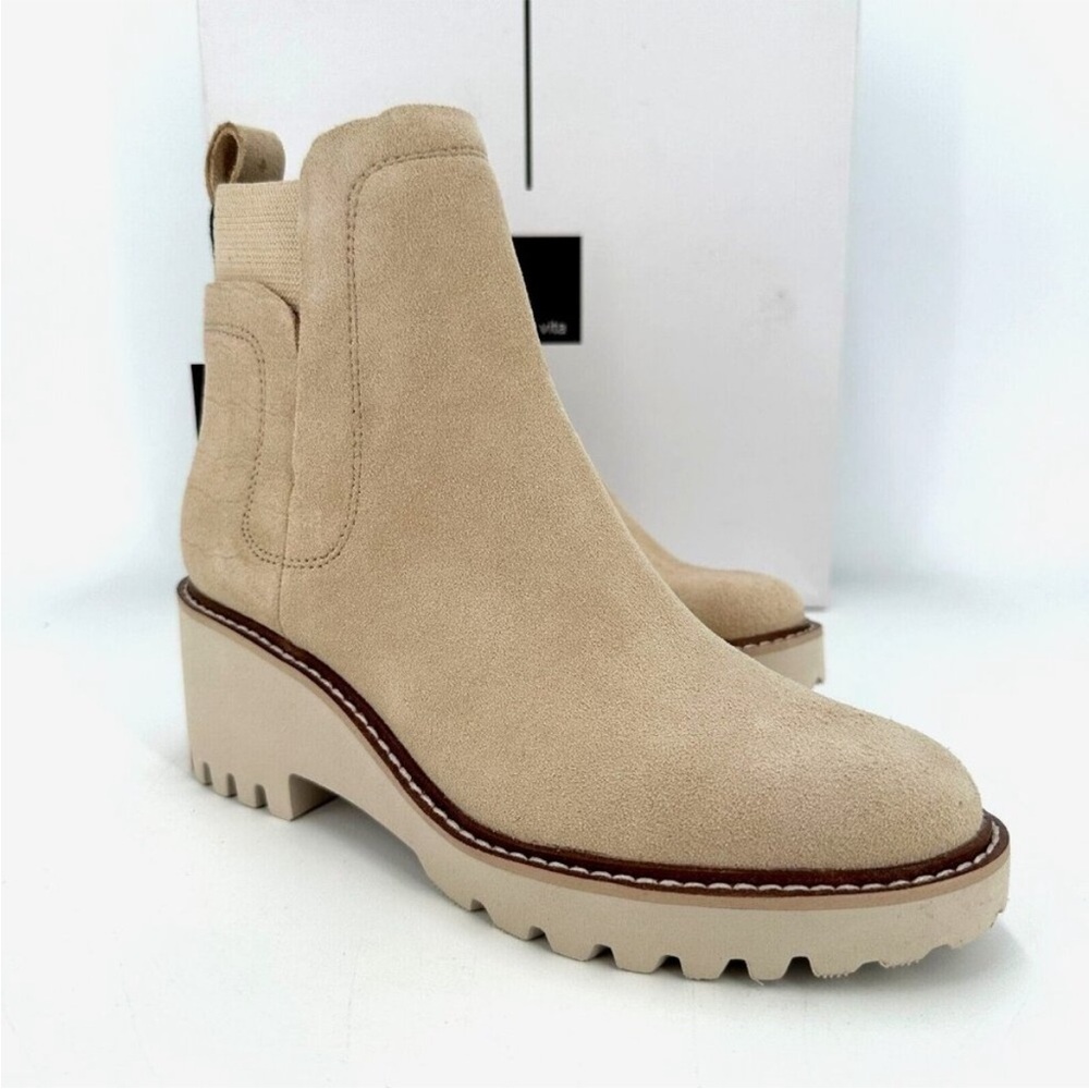 NWOT Dolce Vita Women's Huey Suede H2O Boot in Dune 7 Chelsea Boots Lug Chunky